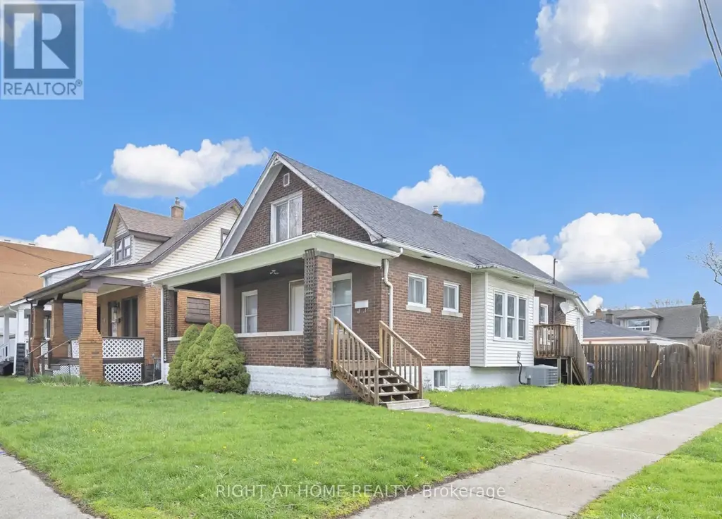 3497 Peter Street, Windsor